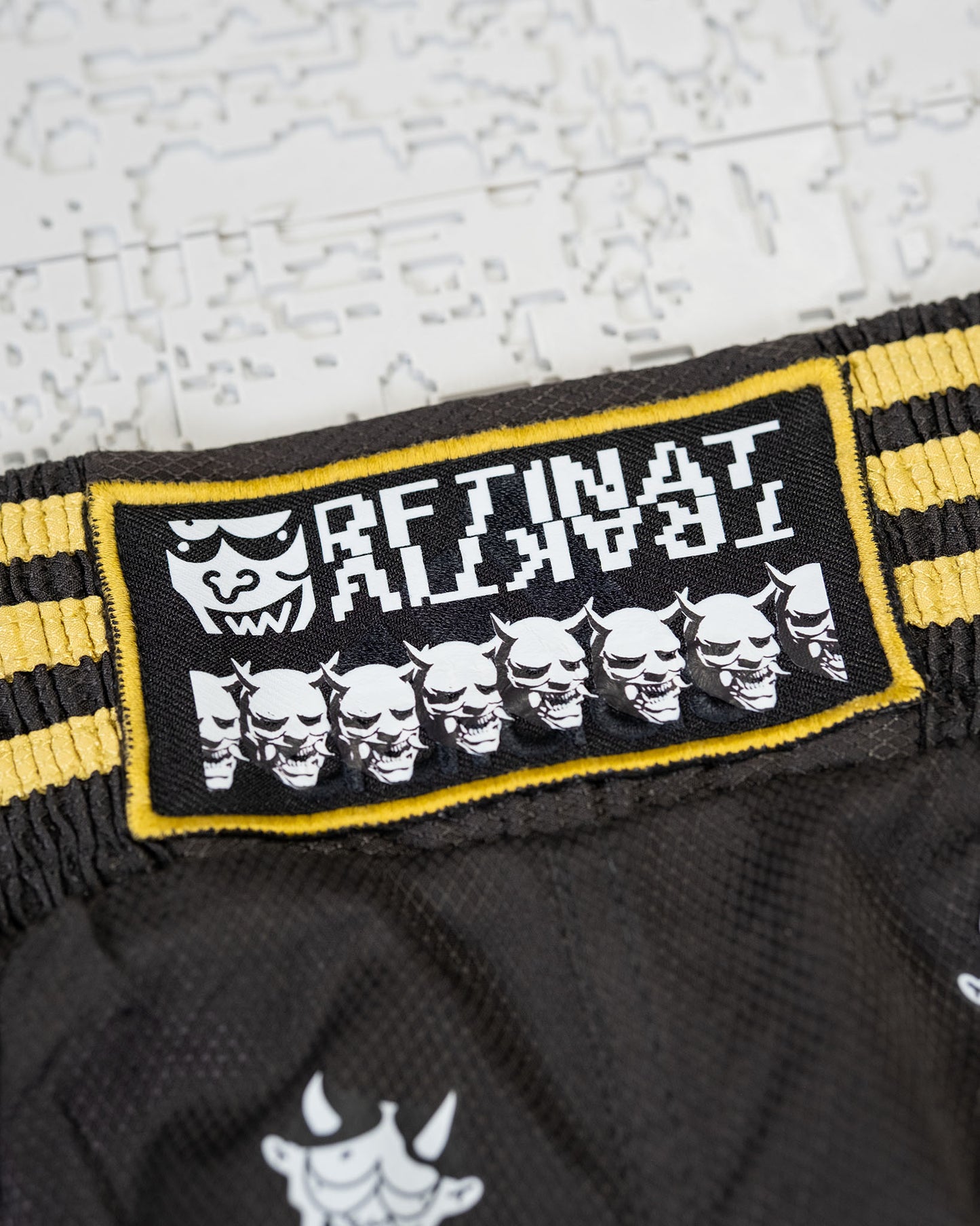 SHORT (05)