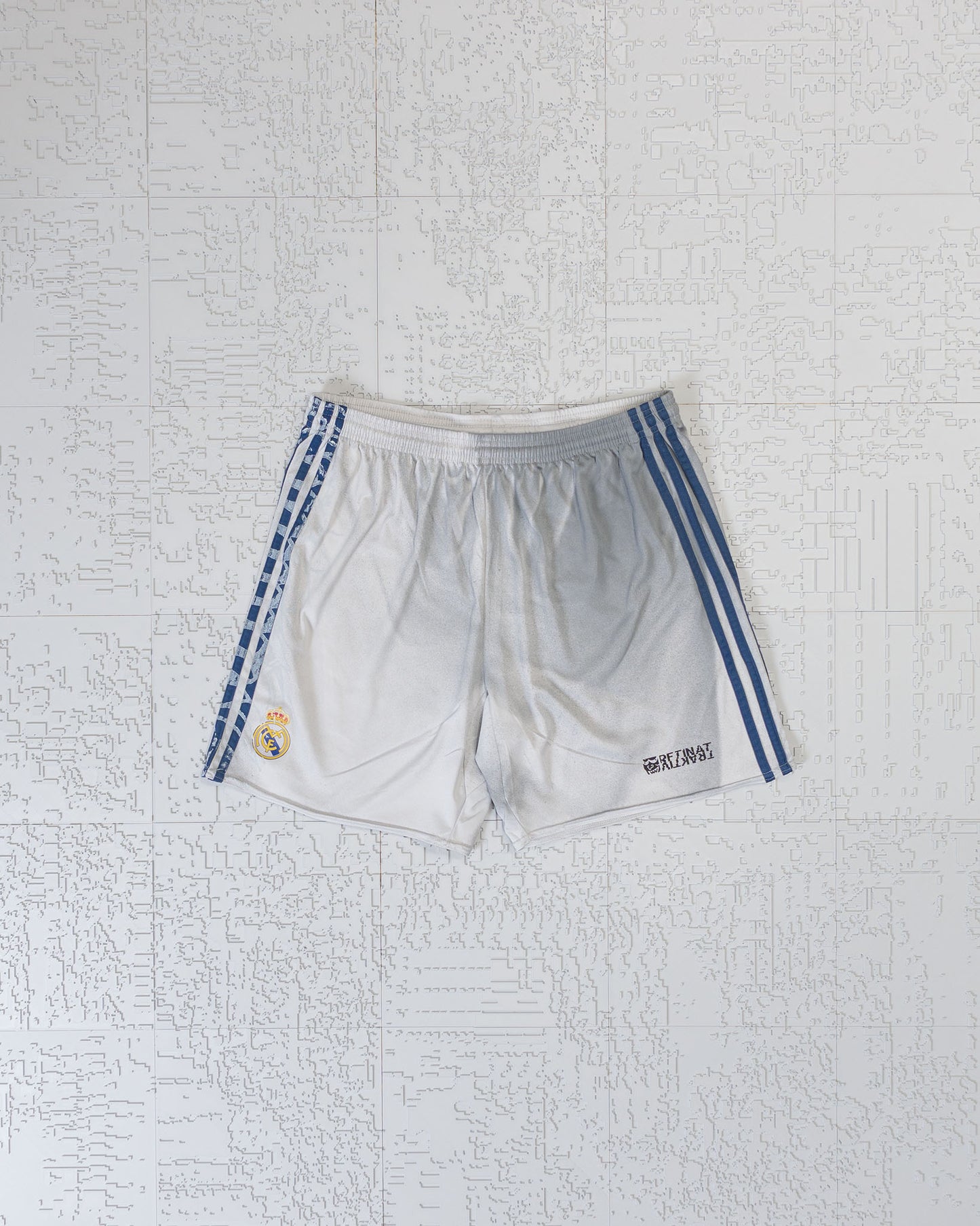 SHORT (08)